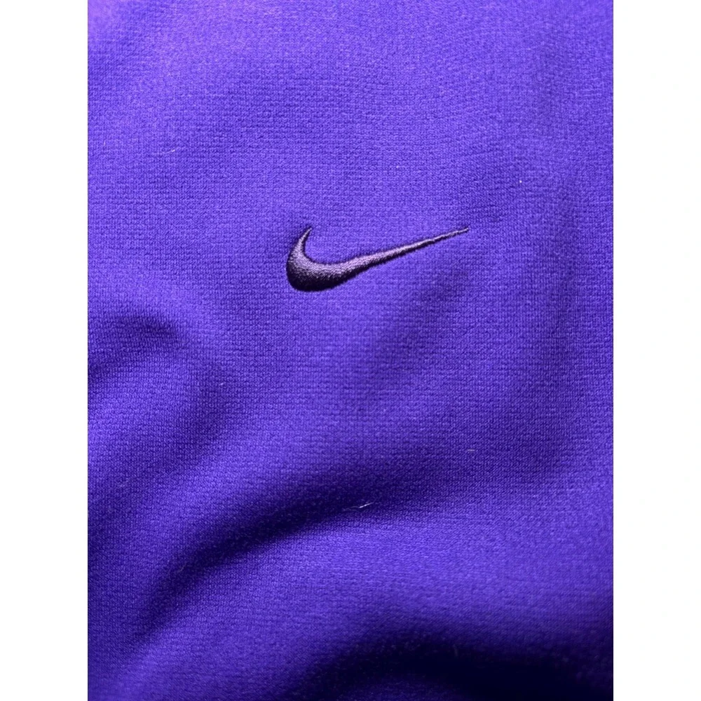 NIKE Therma-Fit Womens CrewNeck Pullover Sweatshirt‎ Purple Polyester Sz M